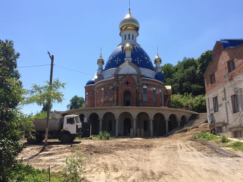 Красный кирпич Харьков
